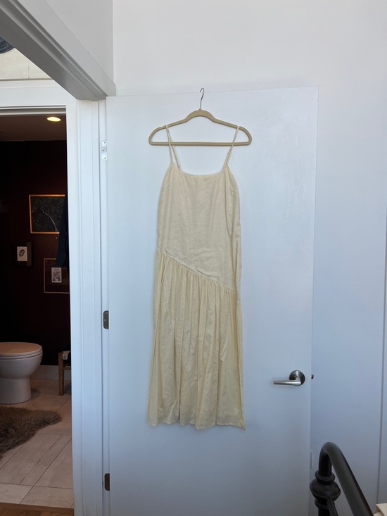 DISSH Linen Butter Yellow Midi Dress - Picture 7 of 9